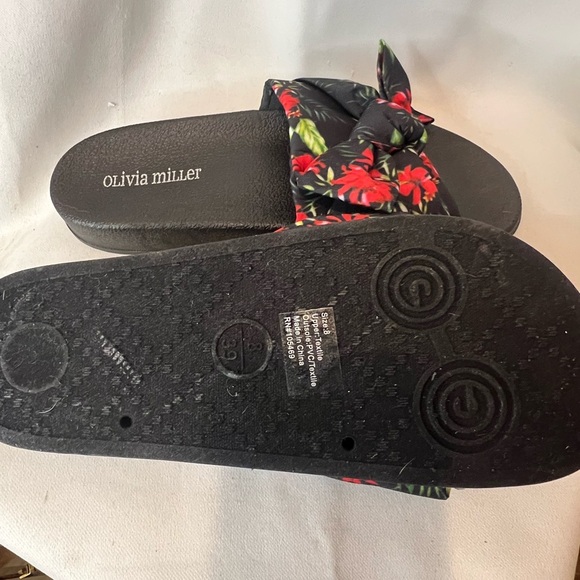Olivia Miller Slides Size 8 m Fabric  Knot In Red and Black - Picture 6 of 6